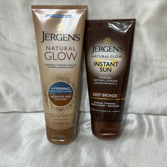 Jergens Natural Glow Tanning Lotion - Picture 1 of 2